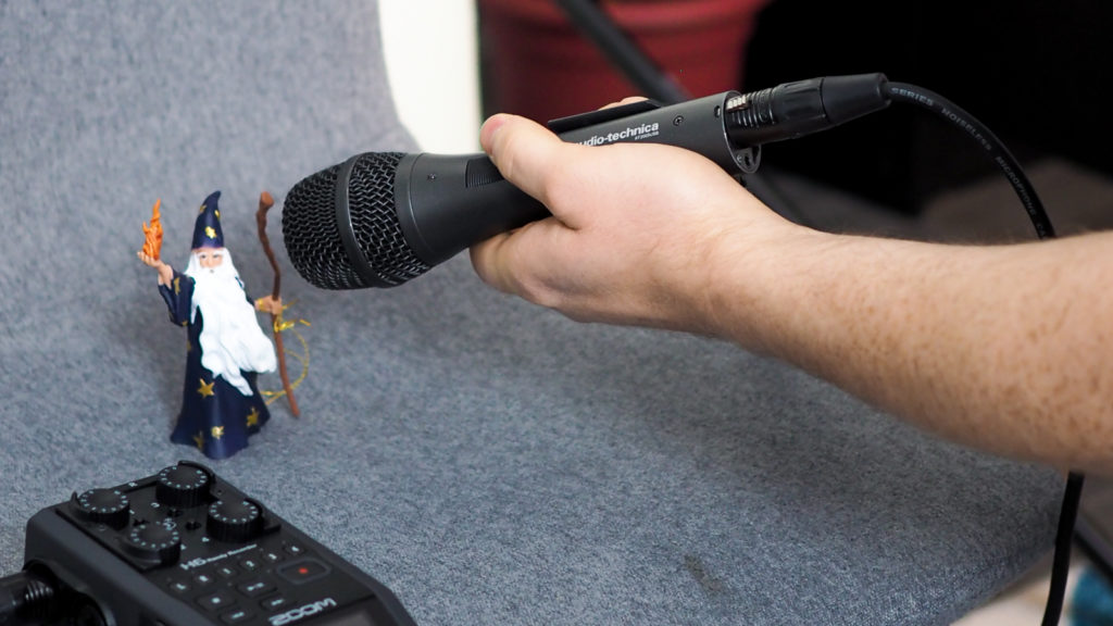 How to Mic for Podcast Recording in a Noisy Environment - ModPod