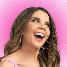 Headshot of Angie - a customer review for Resonate Recordings